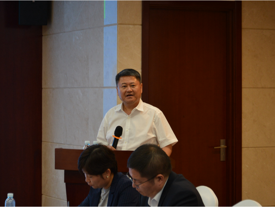 17253512380461652476